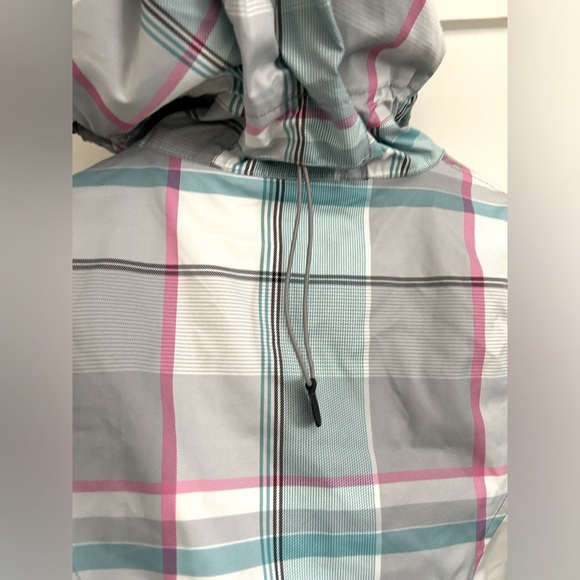 COPY - 686 womens medium high end winter jacket - Picture 14 of 14